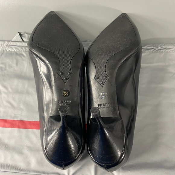 Authentic PRADA Black Patent Leather Pointed Pumps, Size 35.5 - Picture 11 of 16